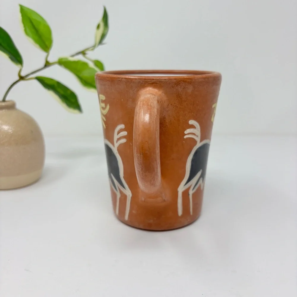 Peru Pottery Earthenware Clay Handpainted Mug - Picture 4 of 7